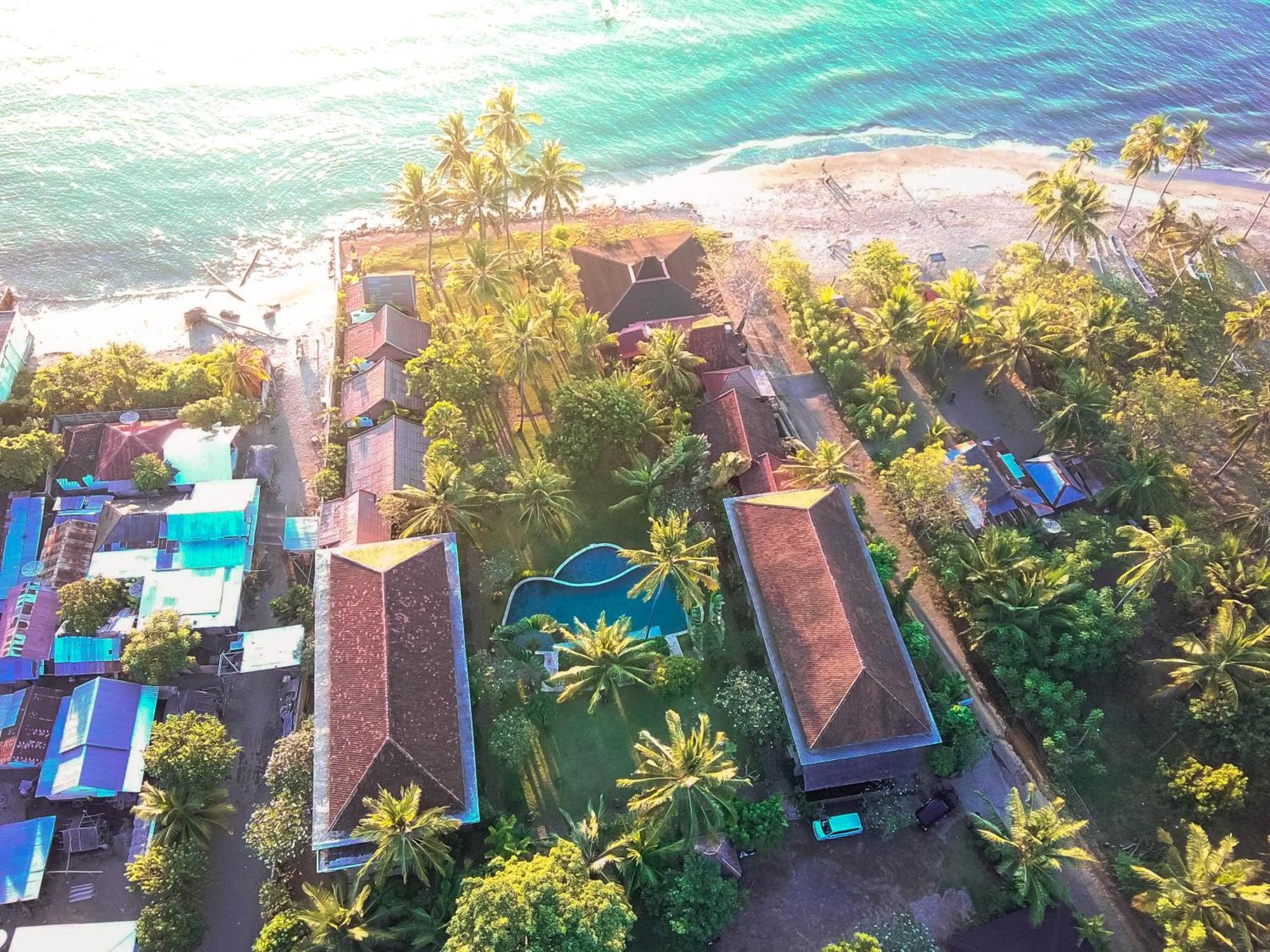 Mina Tanjung Hotel Esterno foto