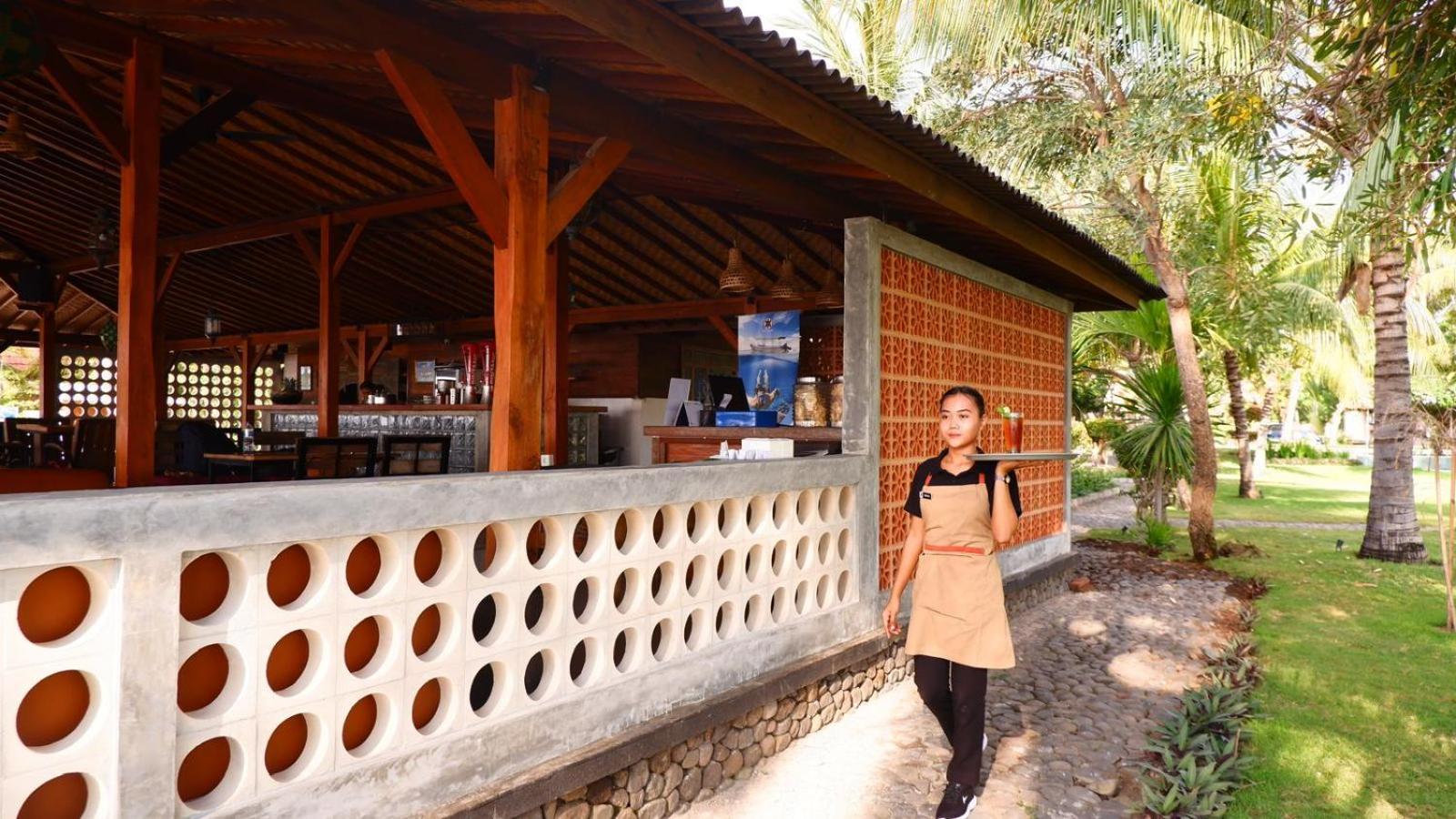 Mina Tanjung Hotel Esterno foto