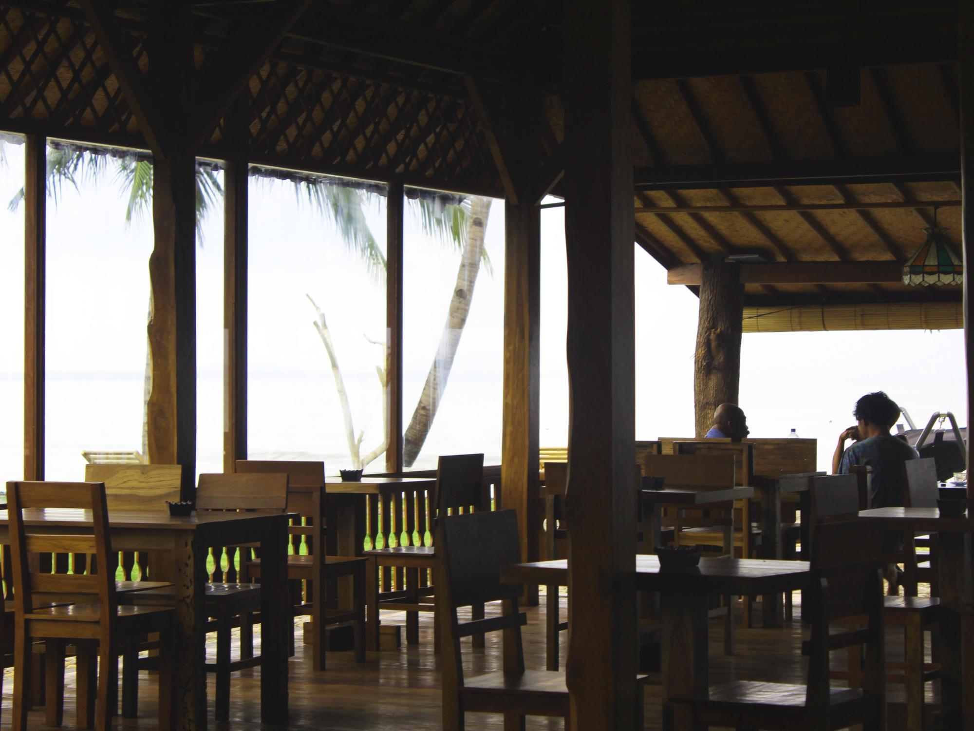 Mina Tanjung Hotel Esterno foto